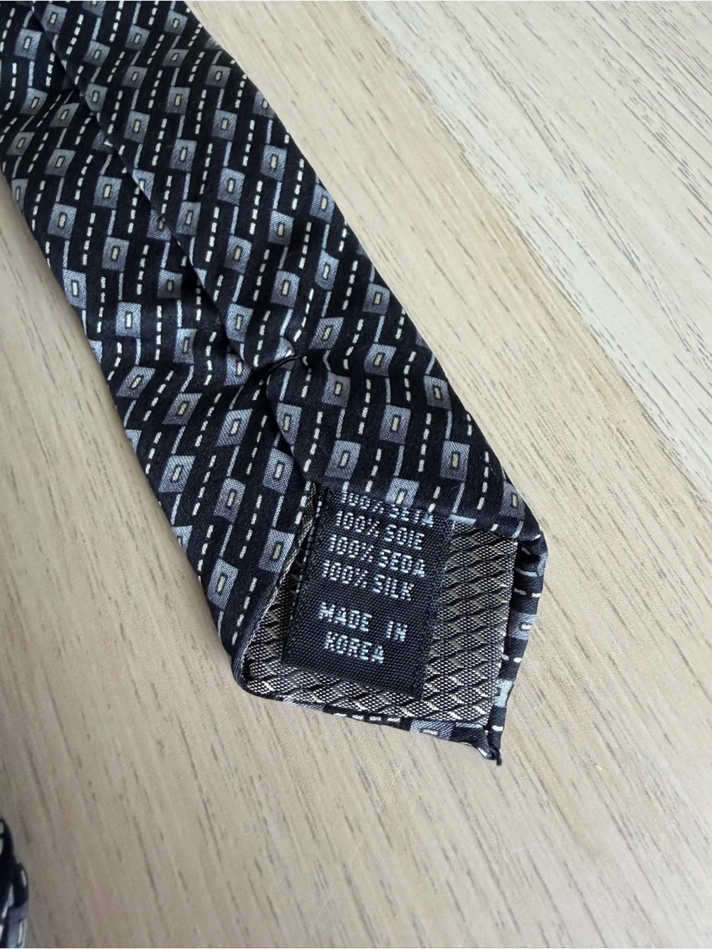 Di Moggio Handmade Silk Tie Black Silver Gold Geometric XL 62in Korea Necktie